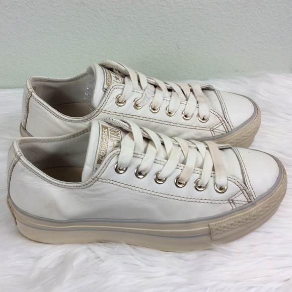 Converse white leather platform sneakers. Cute! - Picture 2 of 8